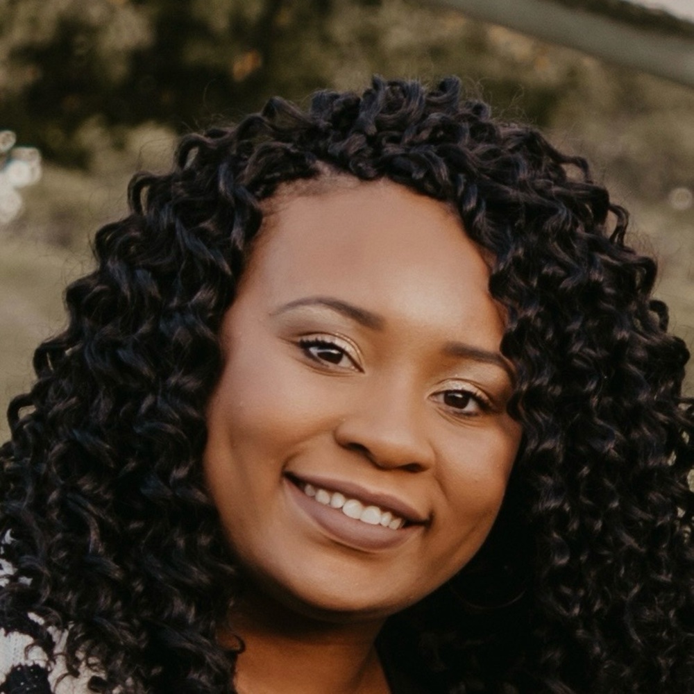 Meet your Posher, Nesha